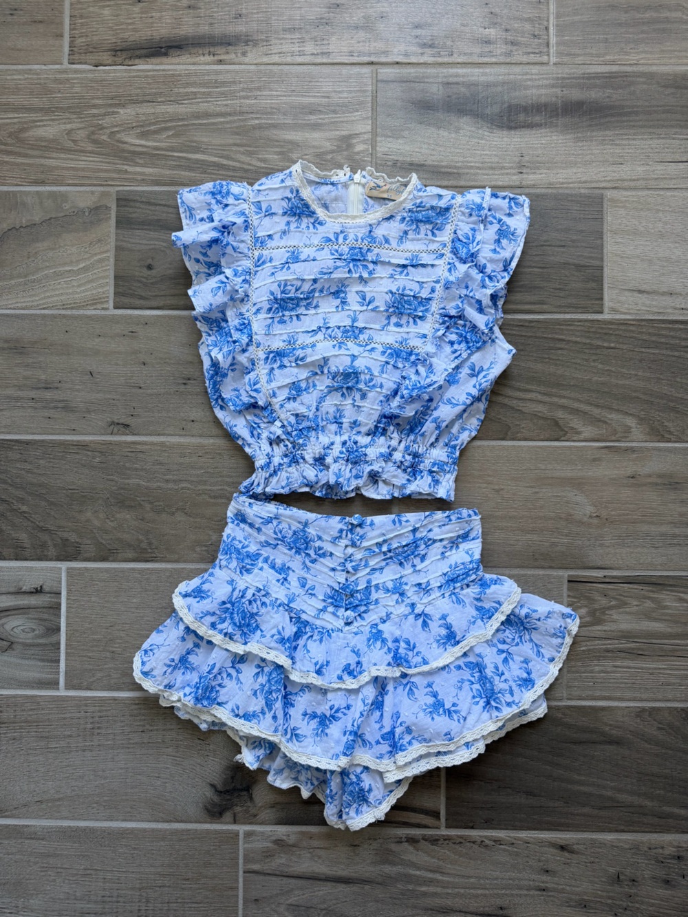 Fillyboo Sunday Set in Sunday Blue Floral shorts & crop top size XS Coquette